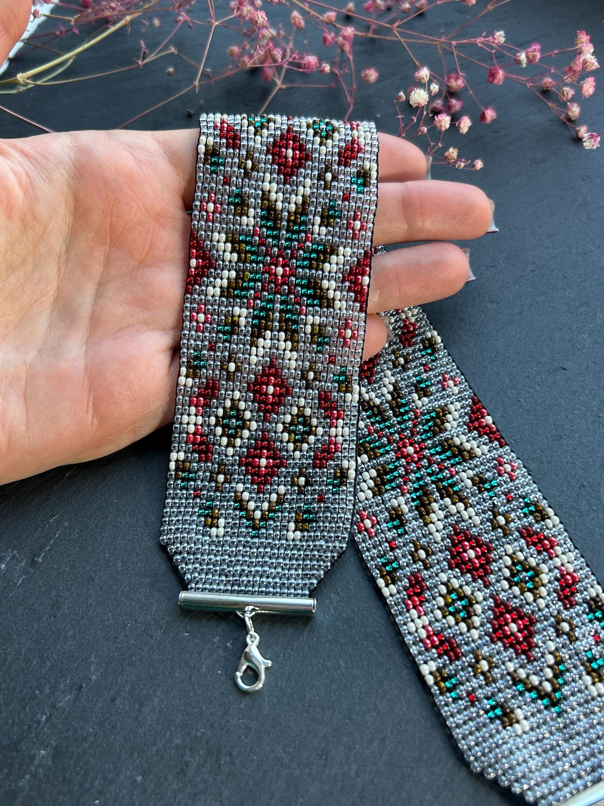 Unique handmade beaded choker necklace with green star and red details. Boho ethnic statement choker, perfect for festival, party, or everyday bohemian style  image 3